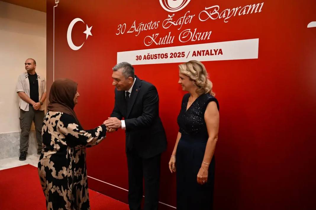 Antalya’da 30 Ağustos Resepsiyonu: Vali Hulusi Şahin’den İkinci Ergenekon Vurgusu 1
